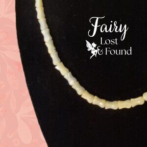 Vintage 16" Mother-of-Pearl Tulip Beads Necklace